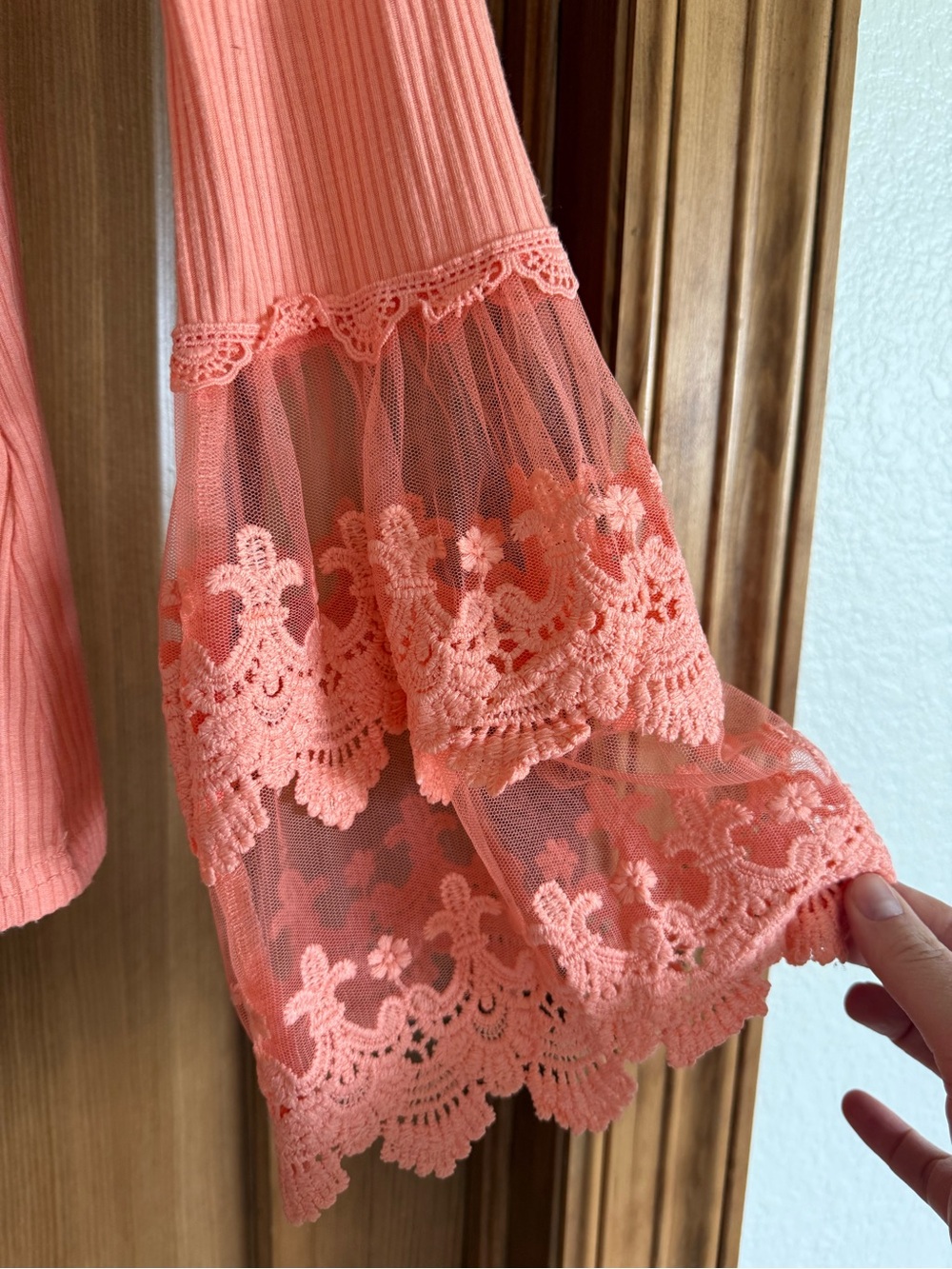 VENUS Pink Ribbed V‑Neck Top with Lace Bell Sleeves - Picture 3 of 4